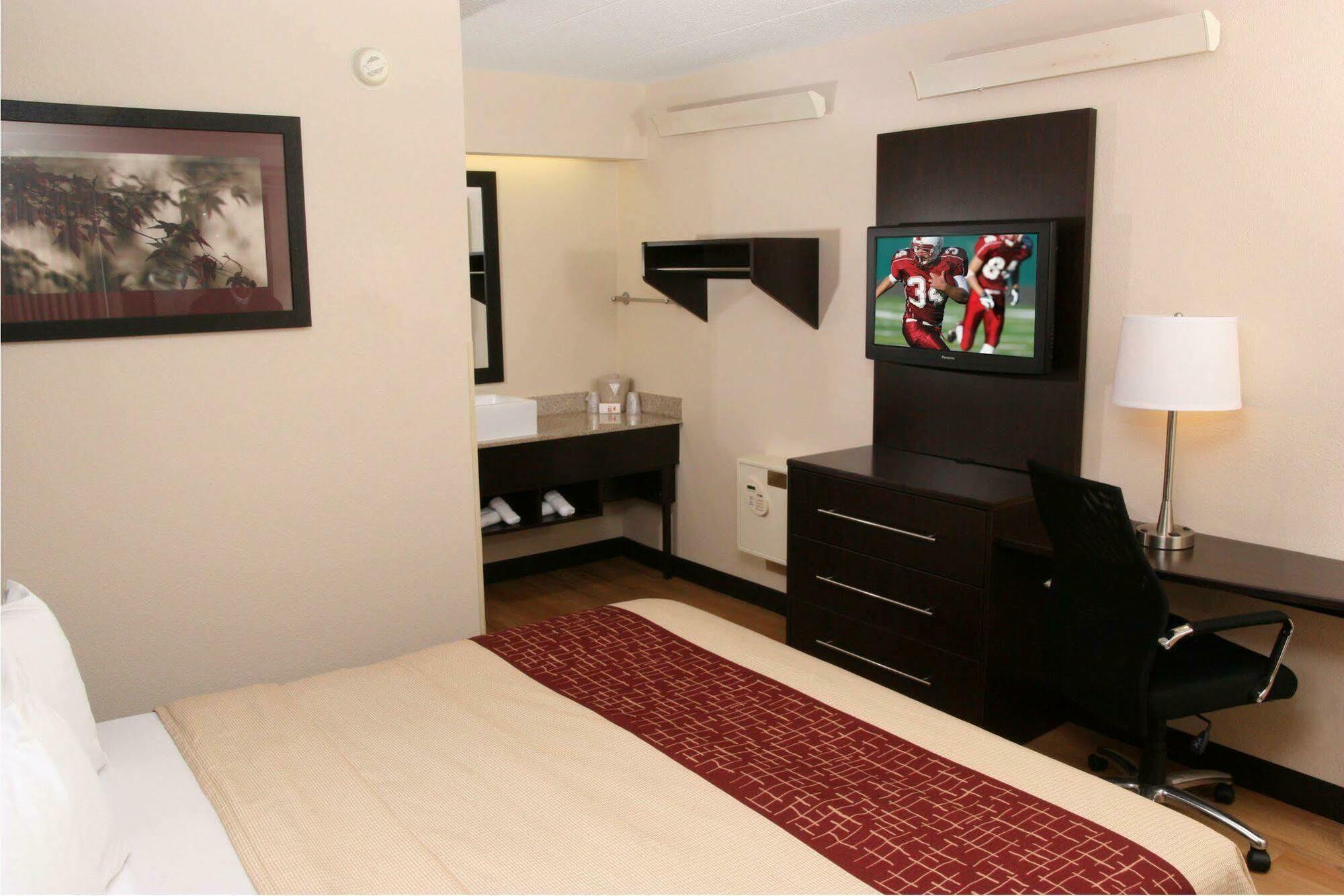 Red Roof Inn Plus+ Austin South Екстериор снимка